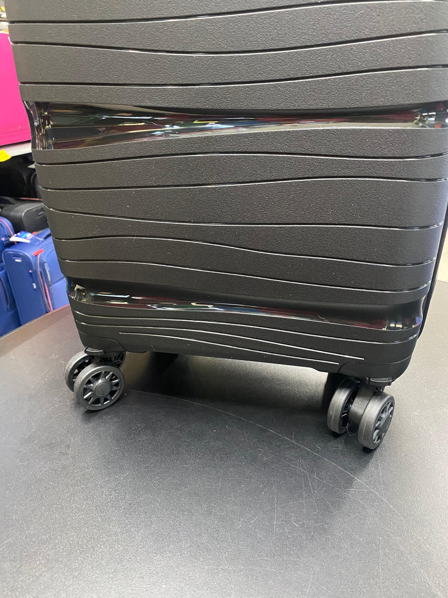Bagaglio a Mano Gratuito a bordo EasyJet 45x36x20cm Zily Nero