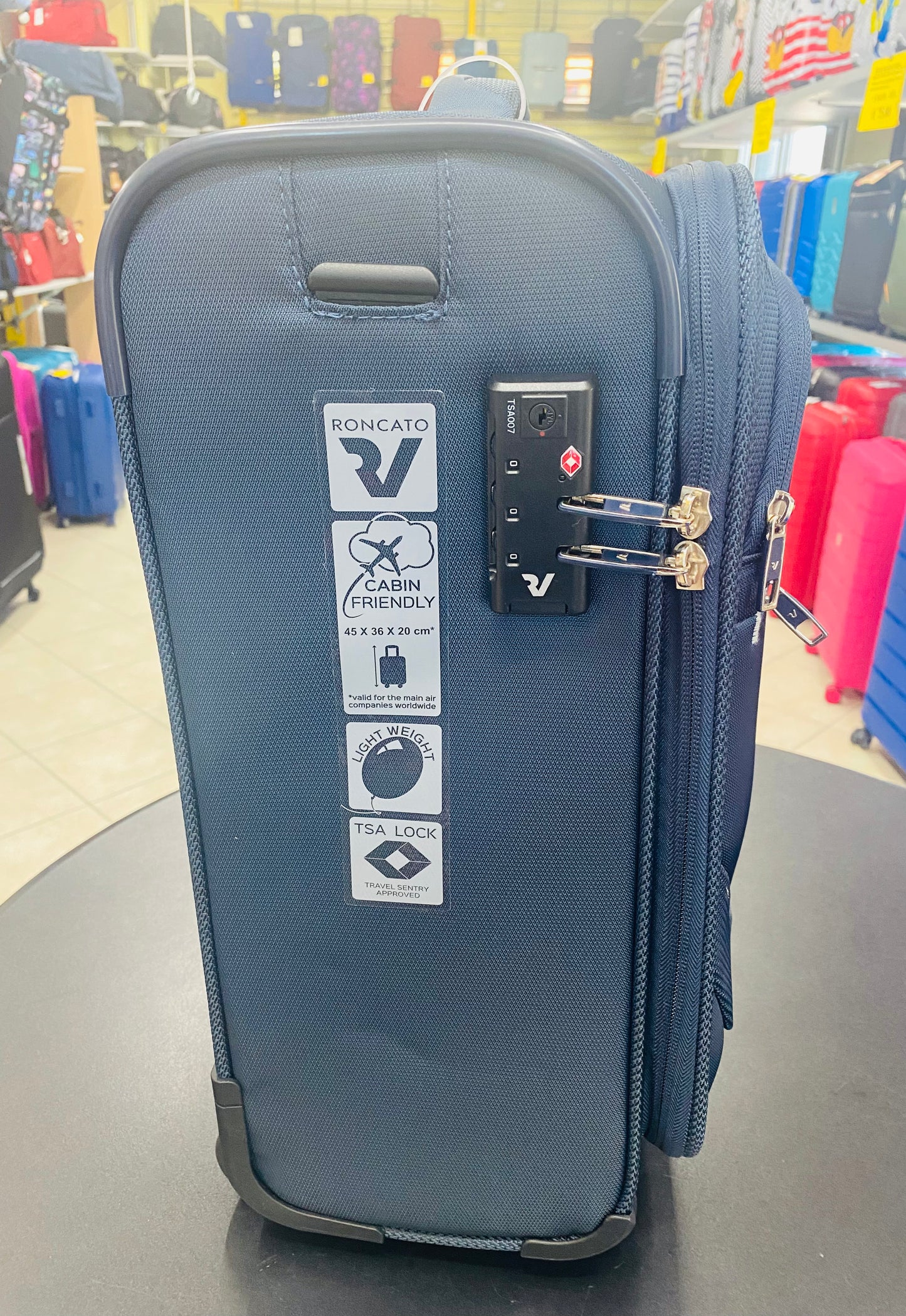 Bagaglio Cabina Gratuito a Bordo EASY JET 45x36x20 cm jOY Roncato Blu 2 RUOTE
