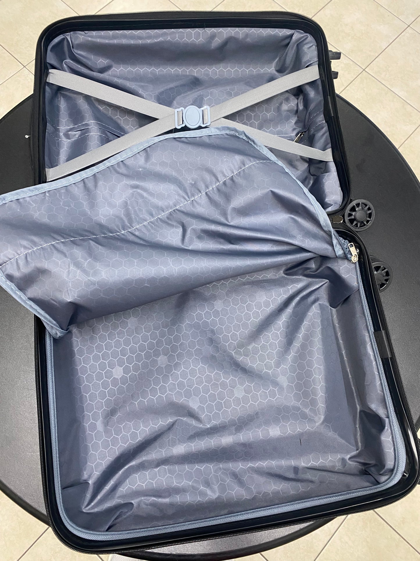 Bagaglio a Mano Gratuito a bordo EasyJet 45x36x20cm Zily Nero