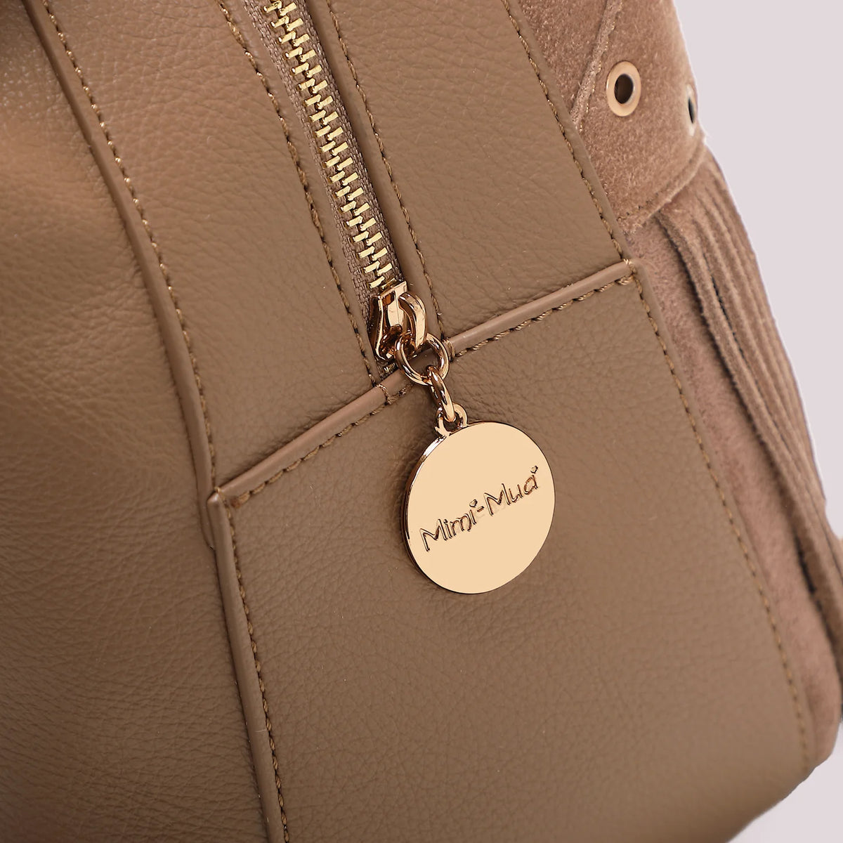 Zaino con frange e borchie Mimì-Muà Beige